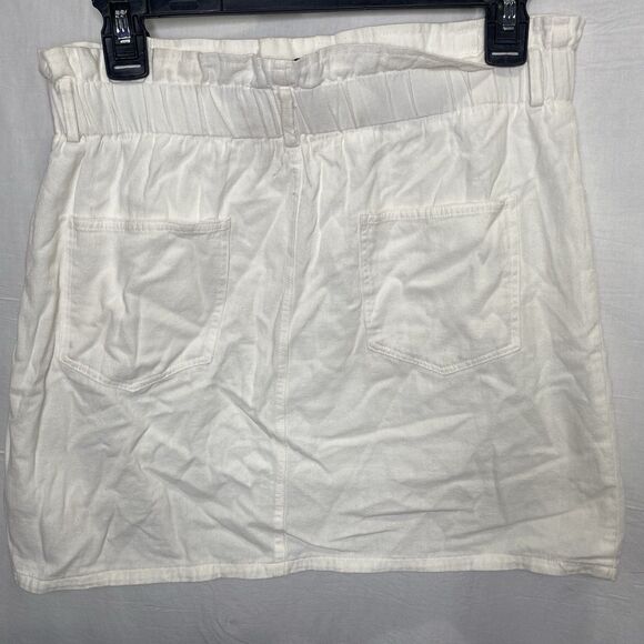 VERY J Mini Skirt Paperbag Waist Button Front Pockets Cotton Womens M White - Picture 2 of 8